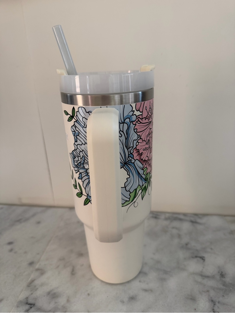 Stanley 40z Adventure Quencher Cream with Pink and Blue Floral - Picture 5 of 8